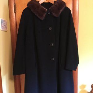 Vintage Women's Pea Coat with Fur Collar